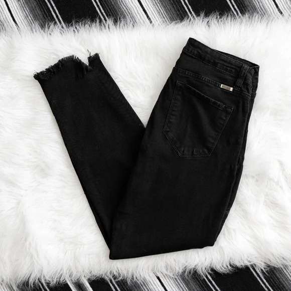 KanCan Denim - KANCAN CHEWED RAW HEM BLACK JEANS SZ 11 29